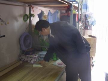 法學(xué)院組織寒假前宿舍安全檢查工作
