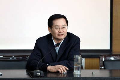 石家莊職業(yè)技術(shù)學(xué)院召開新學(xué)期中層干部會(huì)議