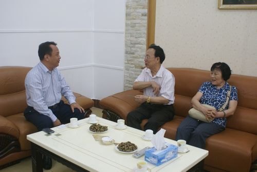 華南理工大學賈德民教授一行來校指導交流