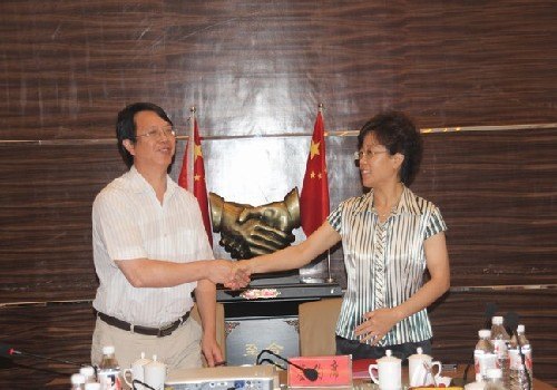 湖北工業大學專家教授代表團山東之行成果豐碩