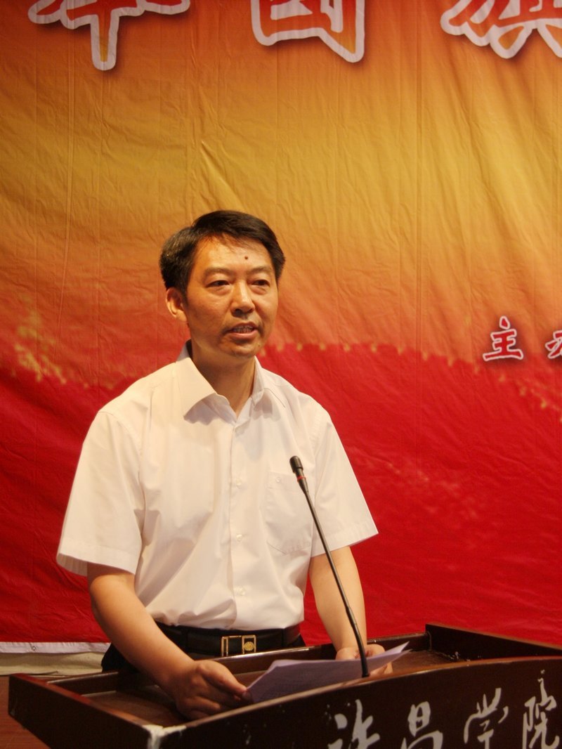 許昌學院隆重舉行2012年大學生暑期社會實踐啟動儀式
