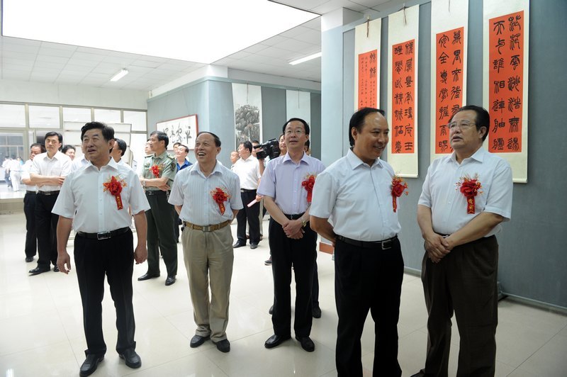 全市安全文化書畫攝影展在濱州學(xué)院舉辦