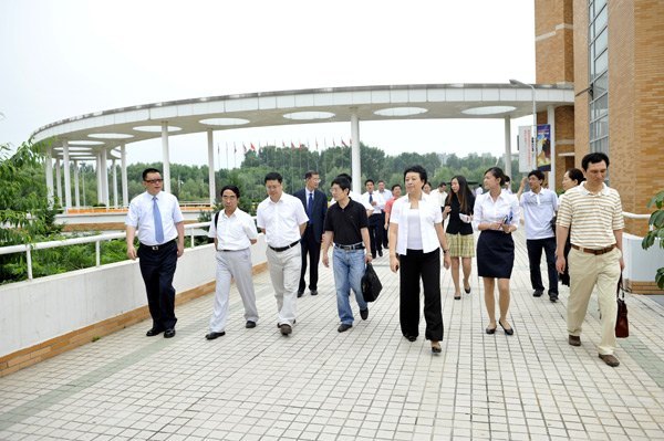 文化部專家組考察東北亞文化創意科技園和長春建筑學院