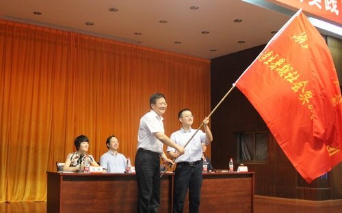 踐行青春使命,奉獻和諧社會:湖北工業大學26支校級實踐隊揚帆起航