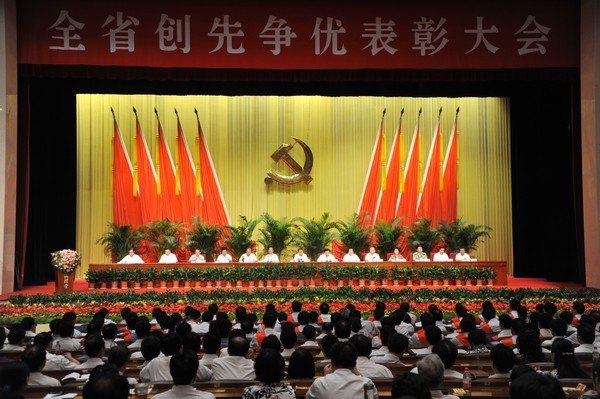 武漢工程大學(xué)被授予湖北省創(chuàng)先爭(zhēng)優(yōu)先進(jìn)基層黨組織