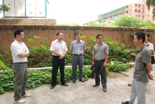 李仰智副院長到長崗校區(qū)學(xué)生公寓調(diào)研