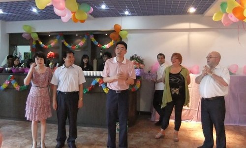 惠州學院外籍教師答謝學院領導 彭永宏院長參加答謝聚會