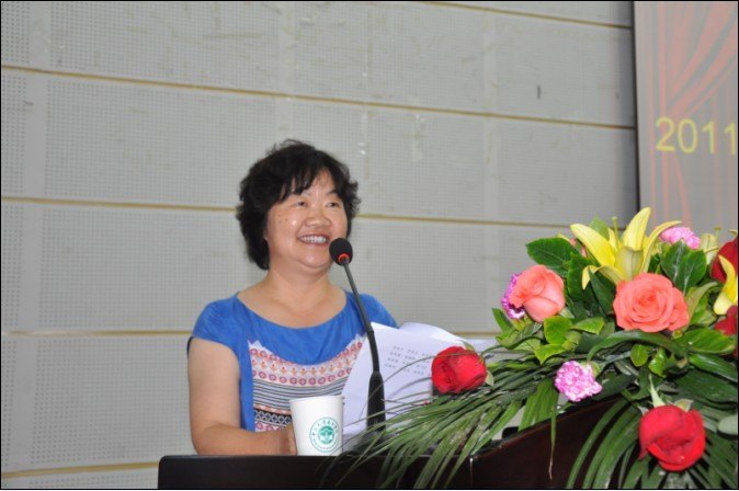 學院隆重召開2011-2012學年總結(jié)暨表彰大會