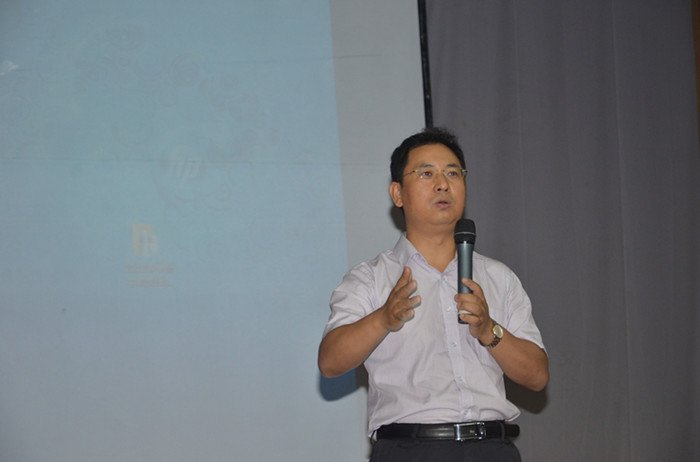 煙臺大學文經學院校園開放日活動順利舉辦