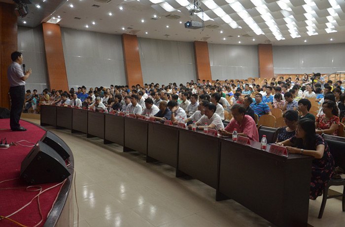 煙臺大學文經學院校園開放日活動順利舉辦