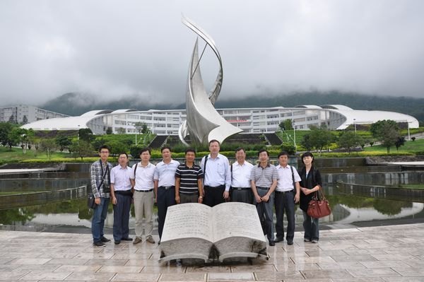 校領導率團考察大理學院