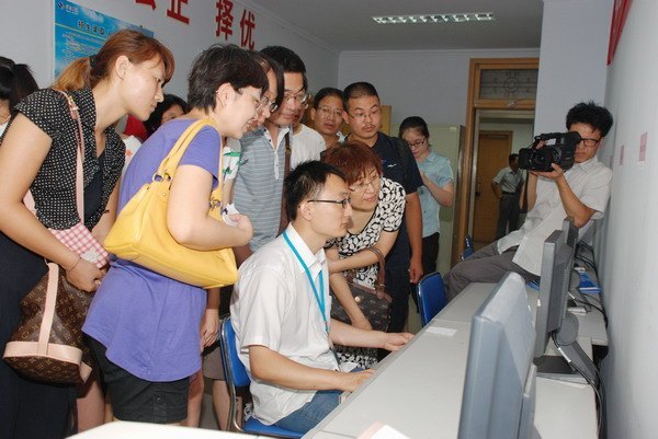 濰坊學(xué)院舉行招生錄取開放日活動(dòng)