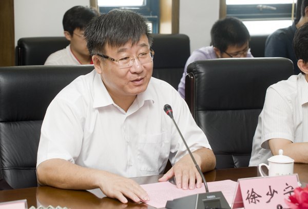 煙臺(tái)大學(xué)與煙臺(tái)市農(nóng)業(yè)科學(xué)研究院簽訂全面合作協(xié)議