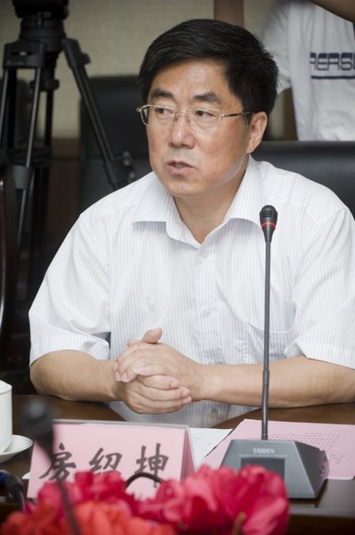 煙臺(tái)大學(xué)與煙臺(tái)市農(nóng)業(yè)科學(xué)研究院簽訂全面合作協(xié)議