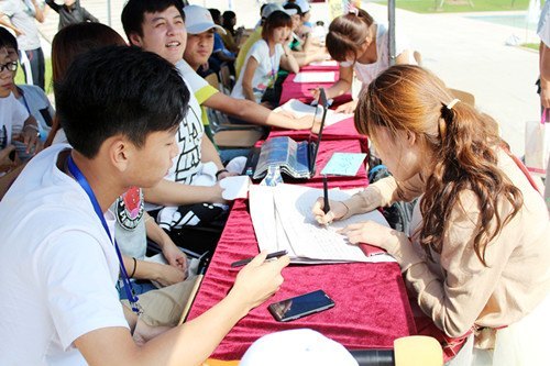 長春建筑學院喜迎2012級省內新生