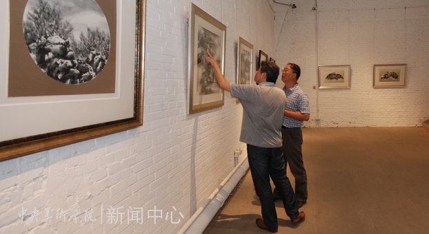 照面:王書杰山水小品展在798藝術(shù)區(qū)開幕
