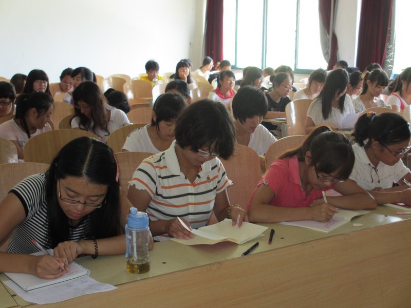開學第一天 教學生活秩序井然