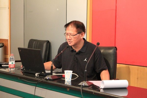 南京藝術(shù)學(xué)院對2012年新進(jìn)教職工進(jìn)行集中培訓(xùn)