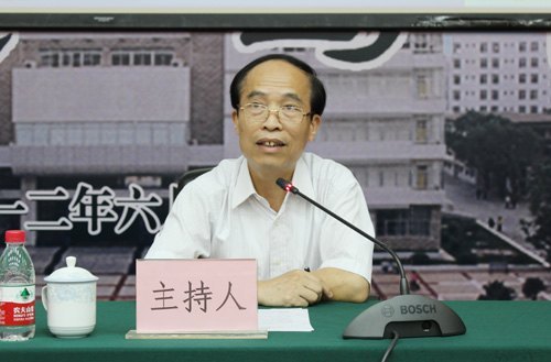 提升能力促發(fā)展 真抓實(shí)干創(chuàng)佳績——廣西師范學(xué)院知行干部學(xué)堂2012年暑期中層領(lǐng)導(dǎo)干部培訓(xùn)班開班