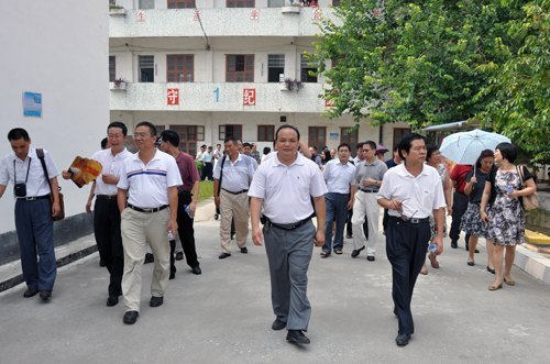 校領導深入創新試驗區調研要求扎實推進教師教育改革