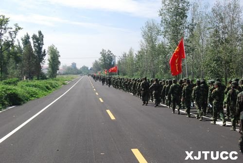 團(tuán)結(jié)就是力量 堅(jiān)持就是勝利