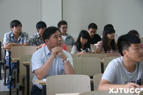 開(kāi)學(xué)第一天 教育教學(xué)秩序良好