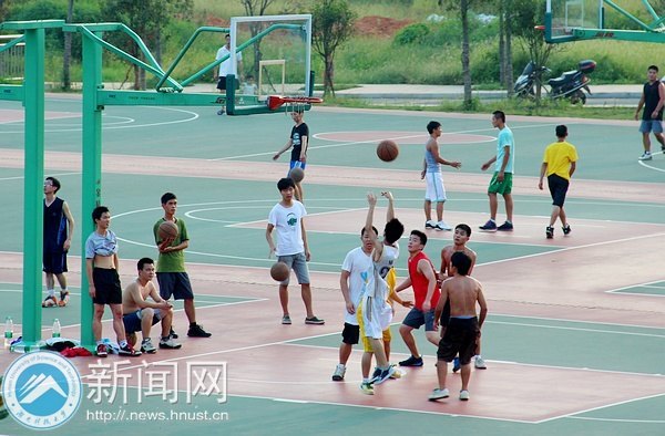 眾生皆為開學(xué)忙