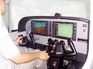 濱州學(xué)院首臺塞斯納Cessna-172飛行模擬機運行成功