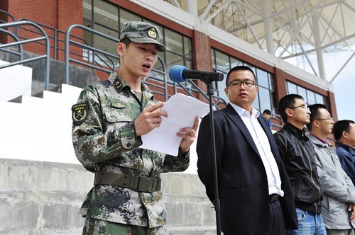 長春建筑學(xué)院2012級新生軍訓(xùn)開營儀式