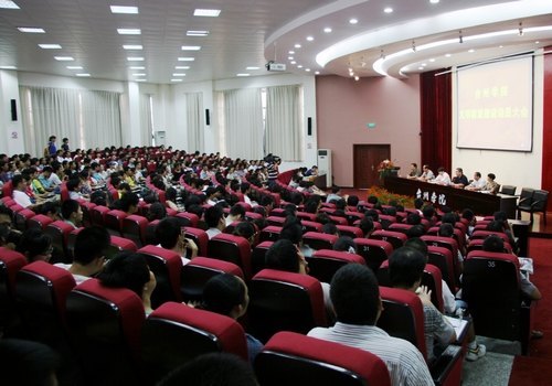 臺(tái)州學(xué)院深入開(kāi)展文明寢室建設(shè)活動(dòng)