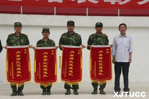 西安交通大學城市學院2012年學生軍事訓練總結表彰大會隆重召開