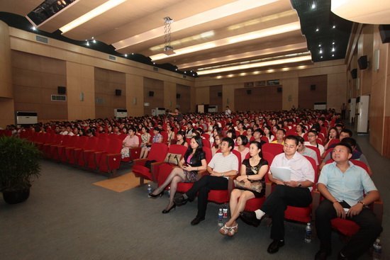 重慶醫科大學舉行2012級研究生開學典禮