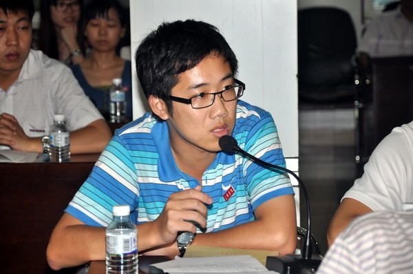 三明學(xué)院召開2012年新教師座談會
