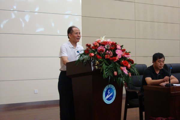 武漢工程大學隆重舉行2012級碩士研究生開學典禮