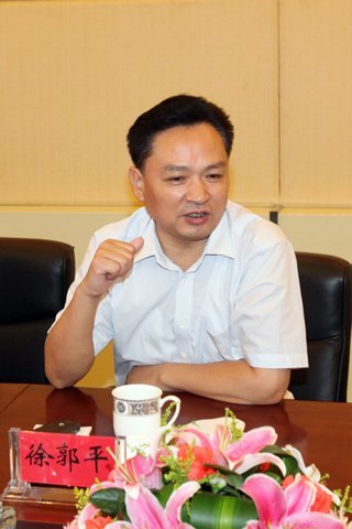 泰州市徐郭平市長一行慰問南京理工大學(xué)泰州科技學(xué)院教師