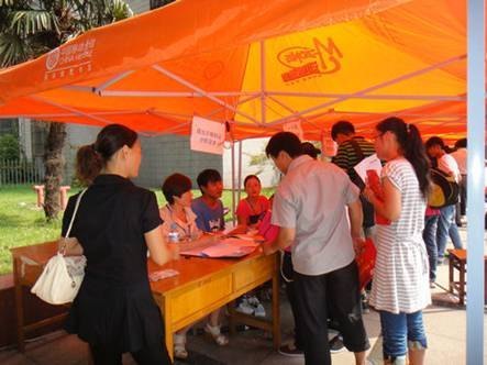(圖文)安徽工業大學工商學院喜迎2012級新生