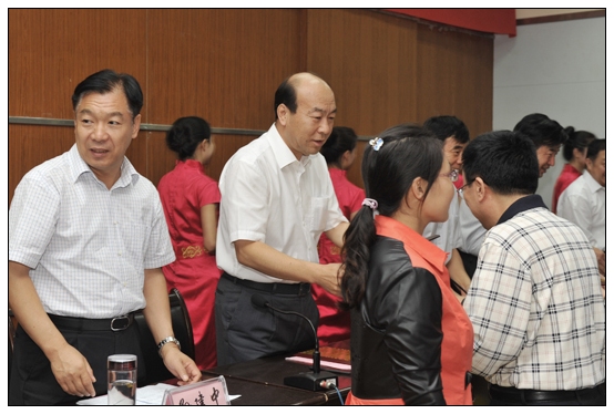 晉中學院召開慶祝教師節暨“三育人”表彰大會