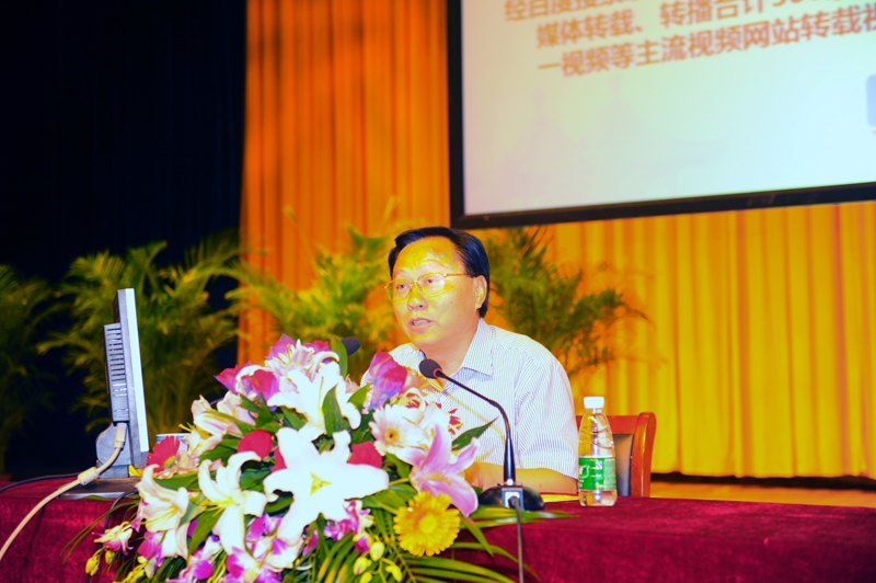 王殿祥院長為2012級新生做入學教育報告