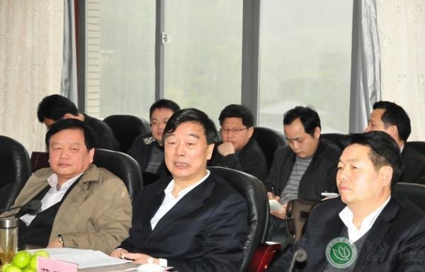 常務副省長于來山、省人大常委會副主任蔣作斌一行來校視察
