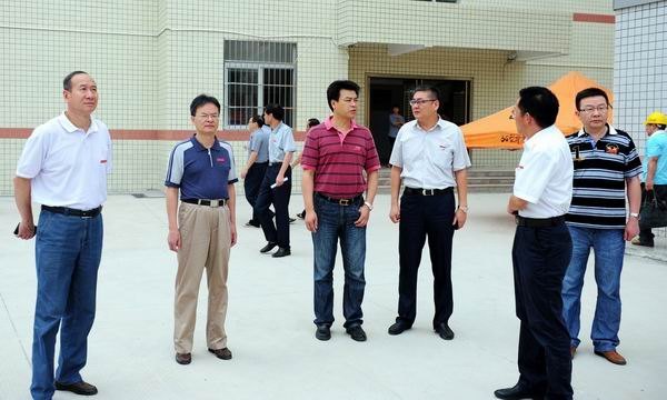 校領導檢查指導迎新準備工作