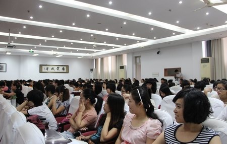 市檔案局局長吳志剛來校講座