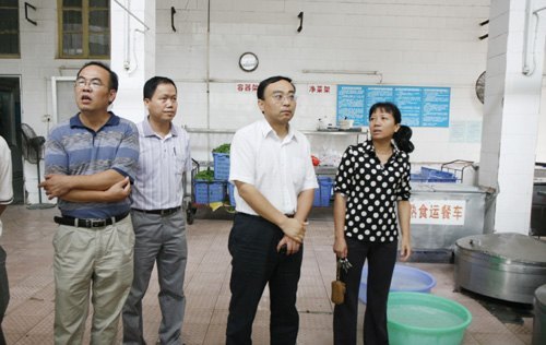 李仰智副院長率隊檢查兩校區后勤保障工作