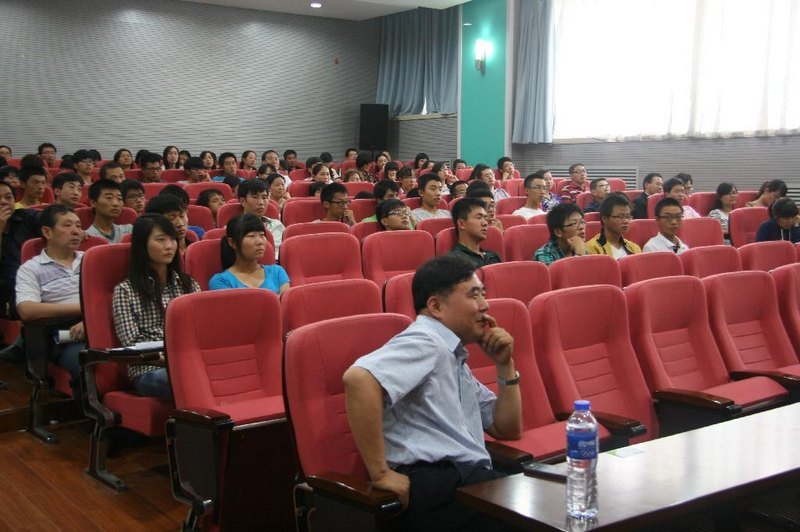 西安交通大學(xué)城市學(xué)院舉行教學(xué)法講座