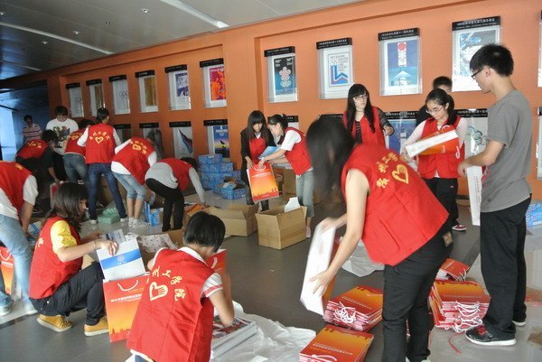服務常州經貿洽談會 展示常工院學子風采