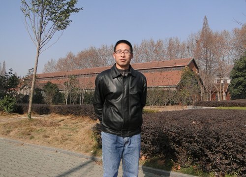 湖北工業大學十佳“師德標兵”風采錄(三)——外國語學院黃萬武老師