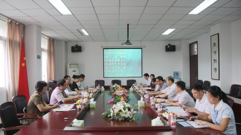 省科協(xié)副主席梁留科一行考察許昌學院院士專家工作站
