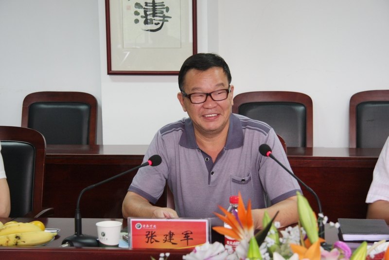 省科協(xié)副主席梁留科一行考察許昌學院院士專家工作站