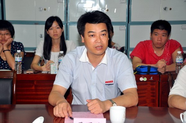 省戲劇專家熱評原創(chuàng)校園劇《上大學》