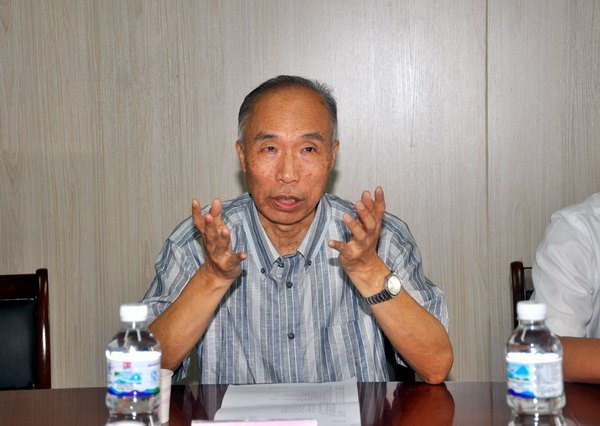 省戲劇專家熱評原創(chuàng)校園劇《上大學》