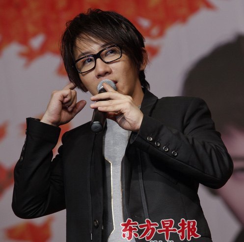 感受臺灣魔術師劉謙的創意人生——第十四屆中國上海國際藝術節校園行首場活動在校舉行(圖)